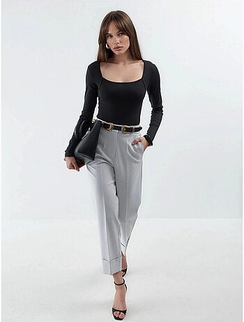 Crop blouse à coupe ajustée avec col carré busem