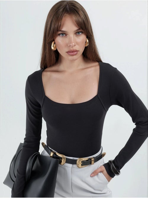 Crop blouse à coupe ajustée avec col carré busem - Kiabi Crop blouse à coupe ajustée avec col carré busem - Kiabi