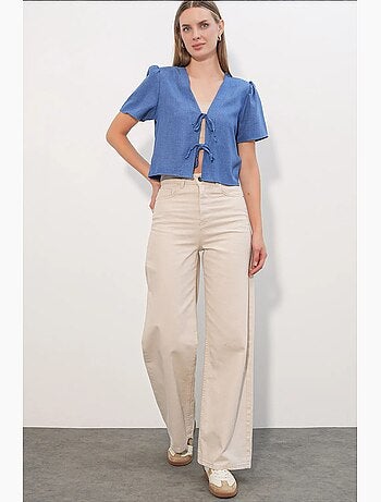 Crop top texturé en mélange de lin à col en v bdart