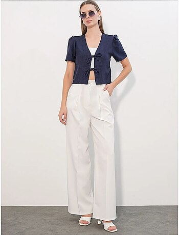 Crop top texturé en mélange de lin à col en v bdart