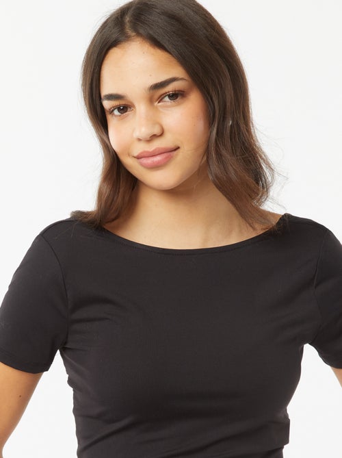 Cropped T-shirt van stretchtricot met blote rug - Kiabi