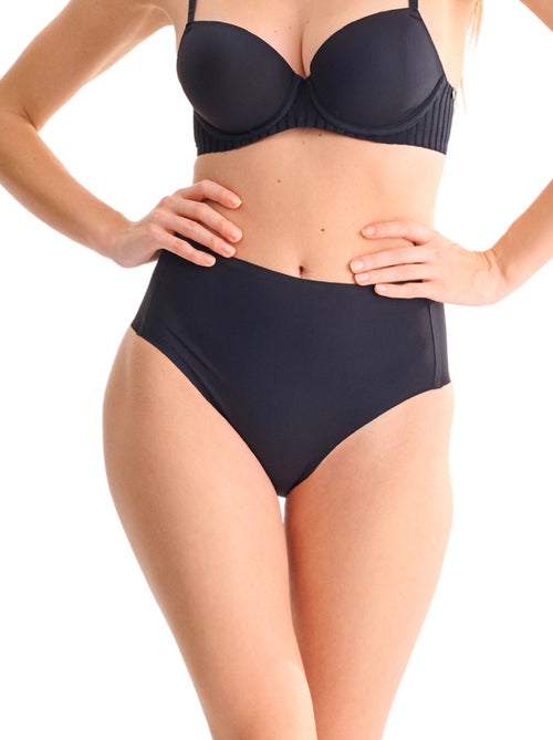 Culotte échancrée taille haute tia - Kiabi Culotte échancrée taille haute tia - Kiabi