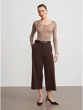 Culotte en crêpe à taille haute et ceinture dilvin