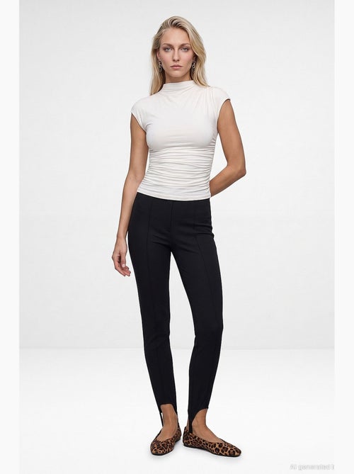 Dames broek met rechte pijp dilvin - Kiabi Dames broek met rechte pijp dilvin - Kiabi