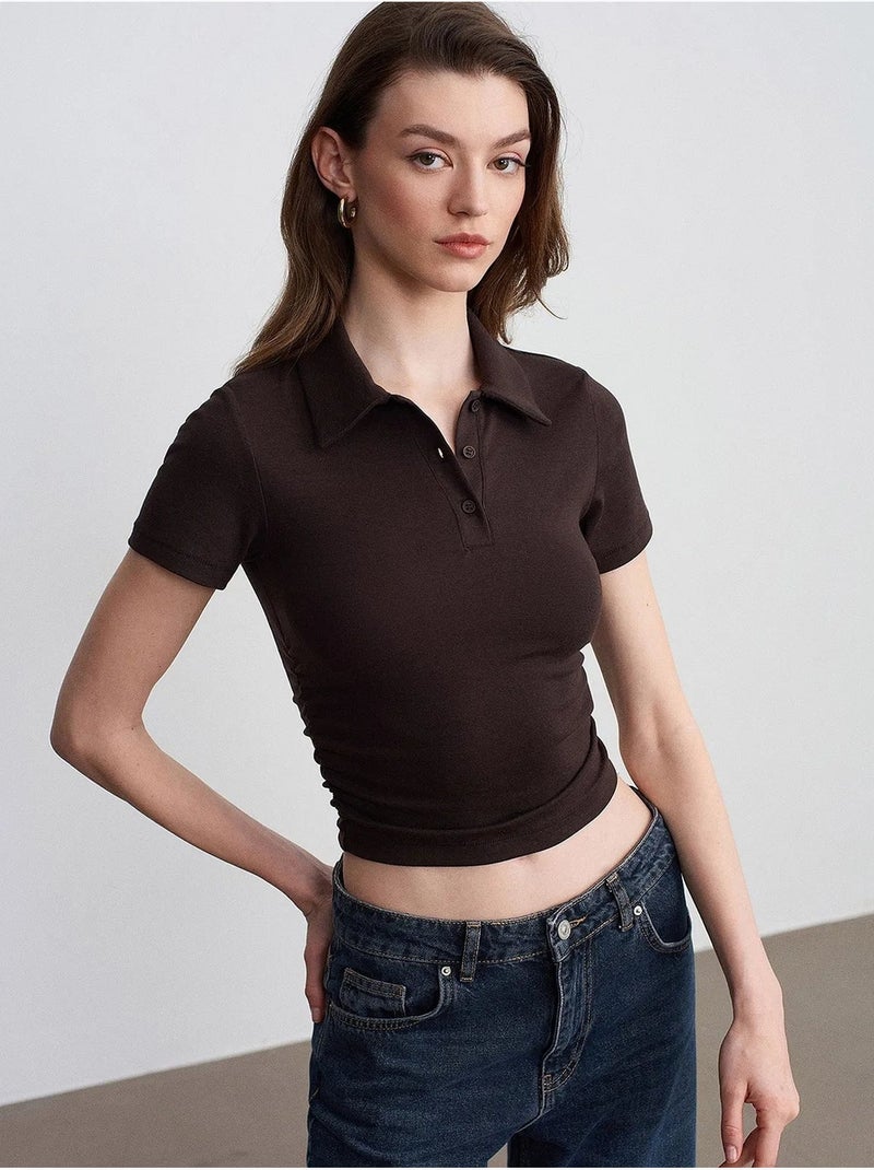 Dames cropped polo-t-shirt met slanke pasvorm dilvin Chocoladebruin - Kiabi