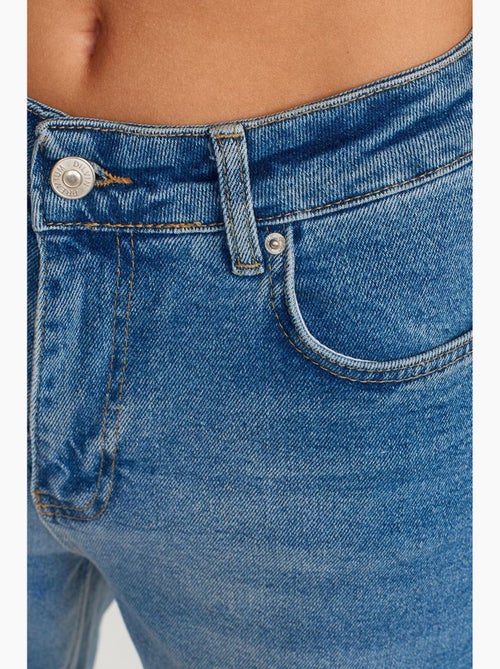 Dames slim straight jeans met hoge taille dilvin - Kiabi Dames slim straight jeans met hoge taille dilvin - Kiabi