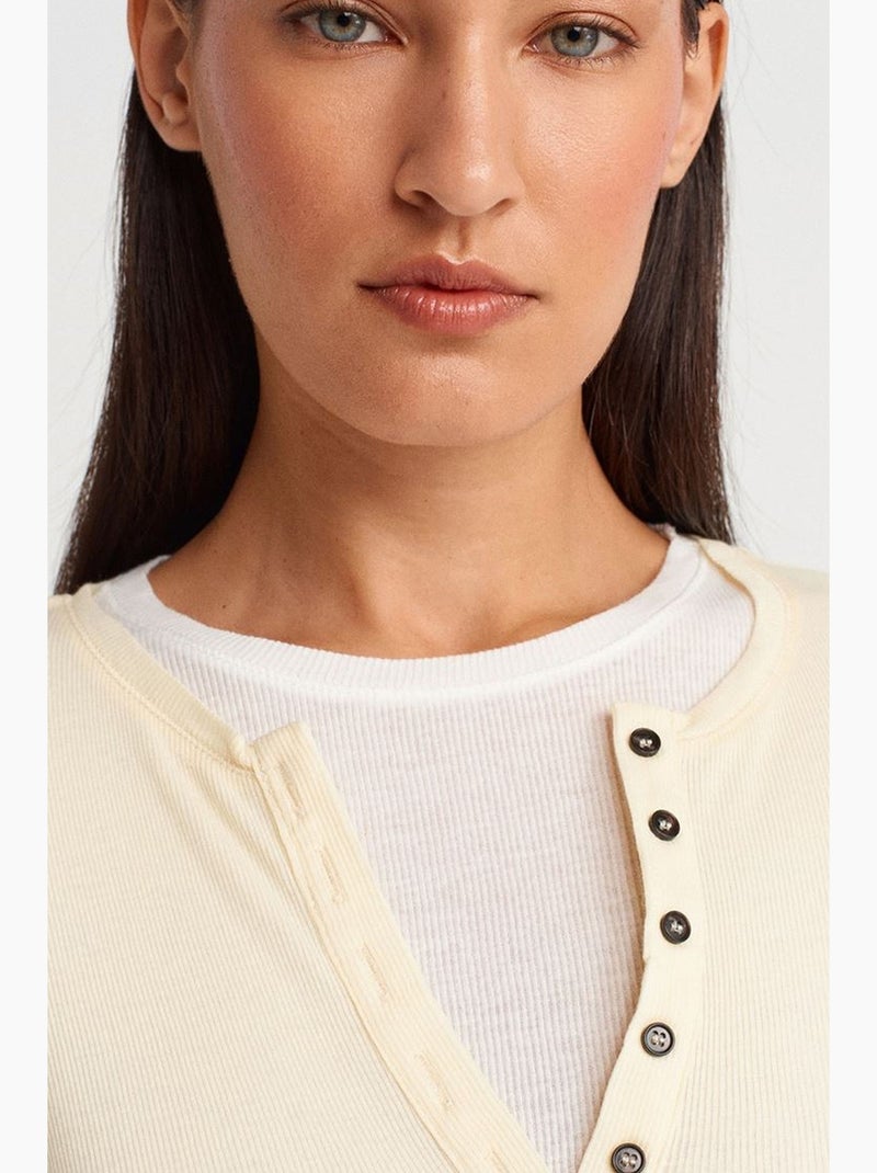 Dames t-shirt van katoen met v-hals en knoopsluiting dilvin Crème - Kiabi