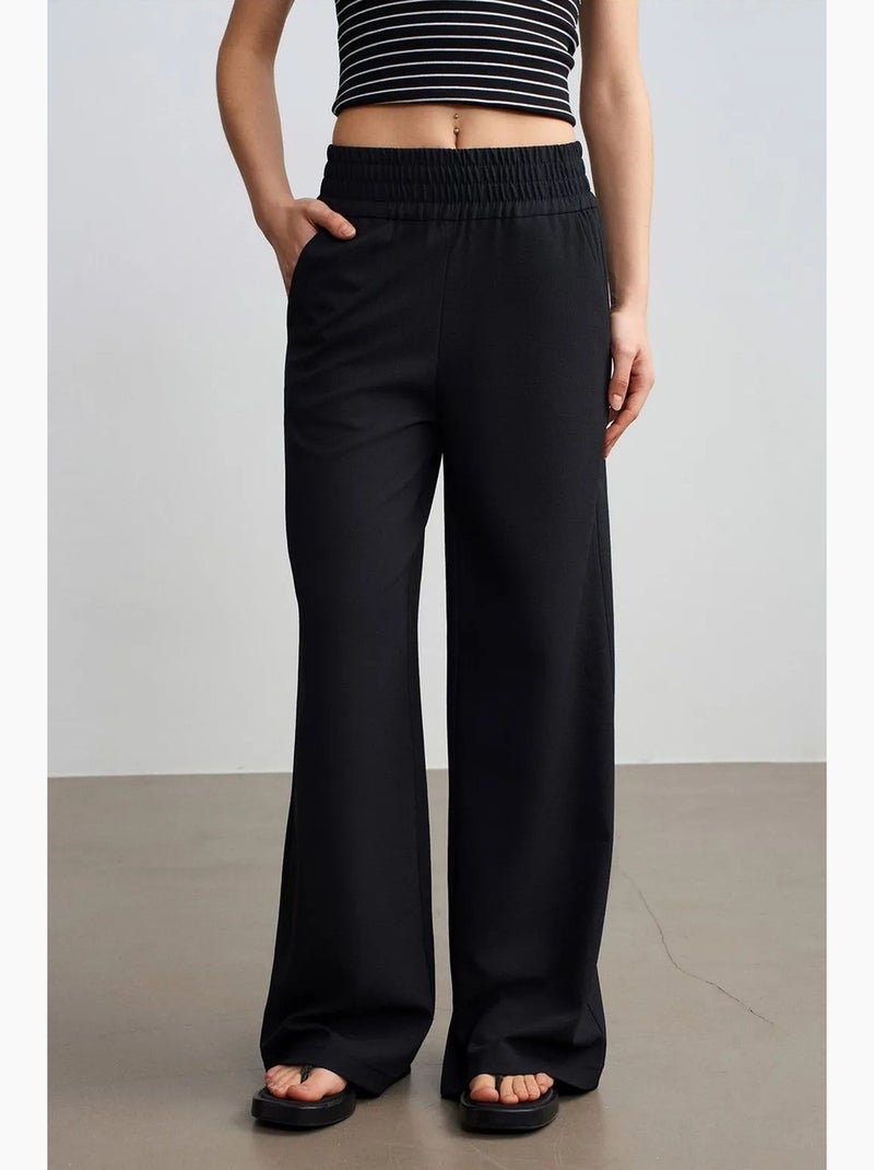 Dames wide-leg broek van crêpe dilvin Zwart - Kiabi