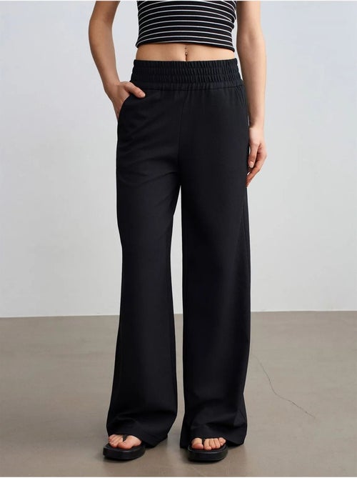 Dames Wide-leg Broek Van Crêpe - Kiabi Dames Wide-leg Broek Van Crêpe - Kiabi