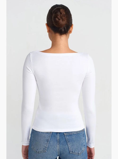 Damesblouse met slim fit, boothals en lange mouwen dilvin - Kiabi Damesblouse met slim fit, boothals en lange mouwen dilvin - Kiabi