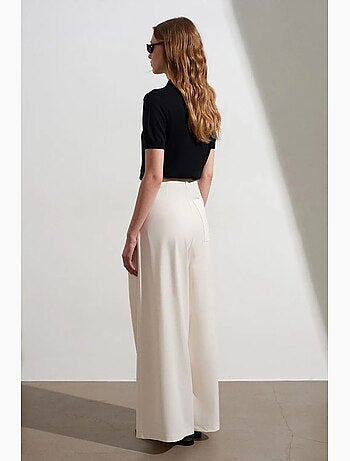 Damesbroek met hoge taille en wijde pijp van crêpe dilvin