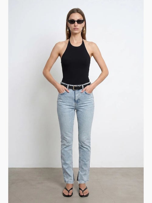 Damesjeans met hoge taille en rechte pijp dilvin - Kiabi Damesjeans met hoge taille en rechte pijp dilvin - Kiabi