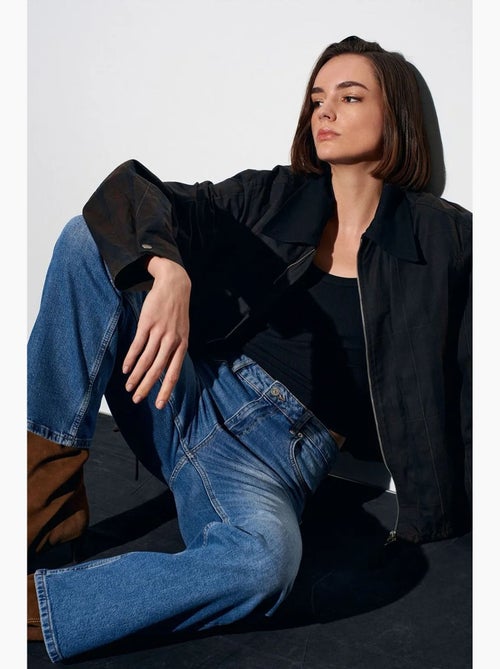 Damesjeans met hoge taille en wijde pijp dilvin - Kiabi Damesjeans met hoge taille en wijde pijp dilvin - Kiabi