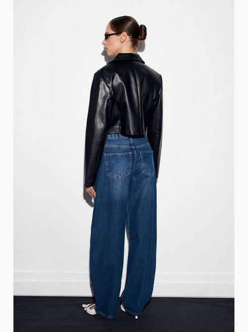 Damesjeans met lage taille en wijde pijp dilvin - Kiabi Damesjeans met lage taille en wijde pijp dilvin - Kiabi