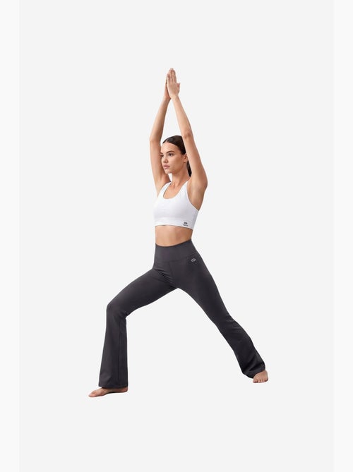 Dameslegging met hoge taille en flare tommy - Kiabi Dameslegging met hoge taille en flare tommy - Kiabi