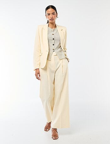 Débardeur avec ouverture par boutons dorés martelés