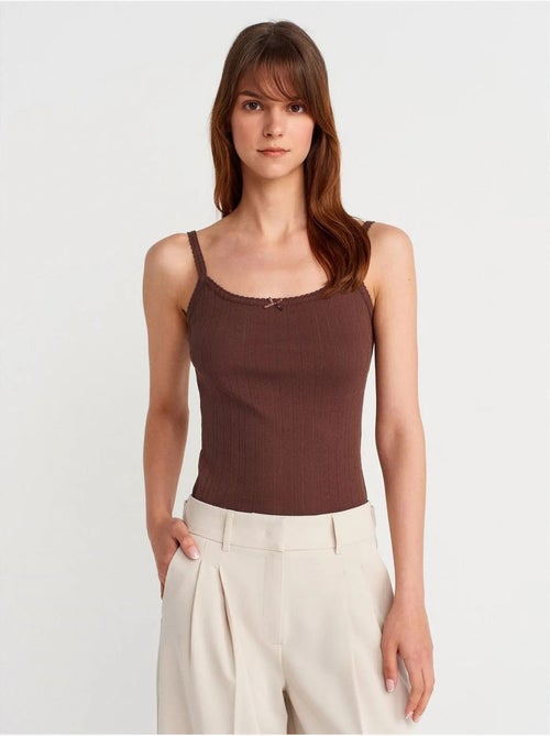 Débardeur en coton côtelé coupe slim dilvin - Kiabi Débardeur en coton côtelé coupe slim dilvin - Kiabi