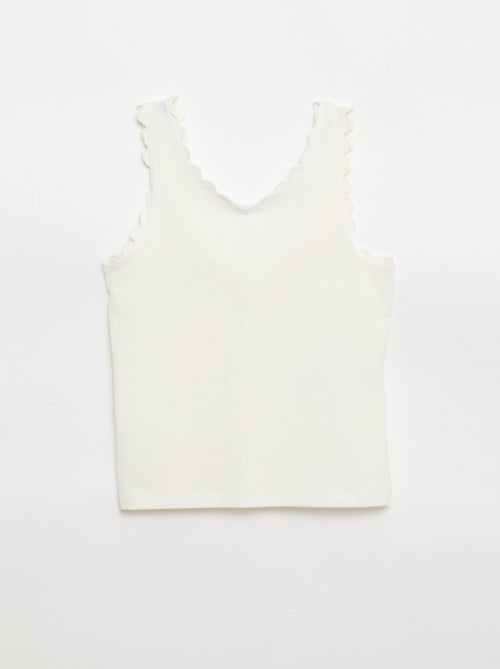 Débardeur uni avec bords ondulés - Kiabi