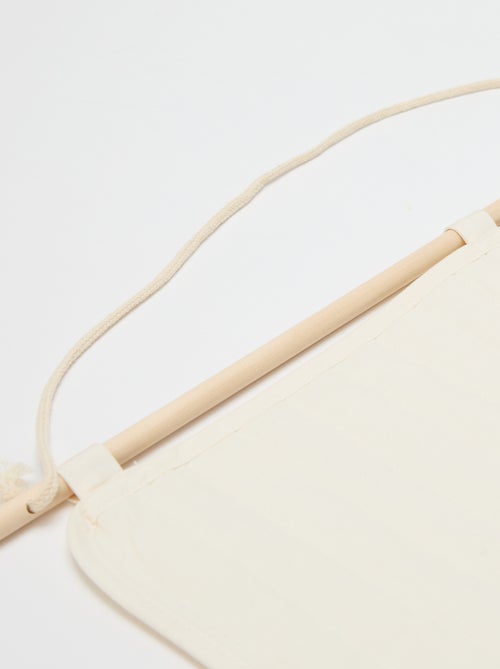 Décoration murale avec pochettes de rangement - Kiabi