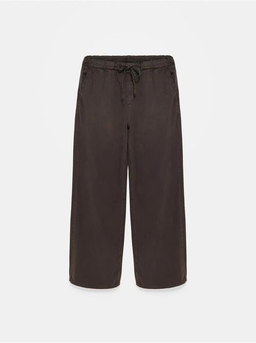 Denim jeans met middelhoge taille en wijde pijp dilvin - Kiabi Denim jeans met middelhoge taille en wijde pijp dilvin - Kiabi