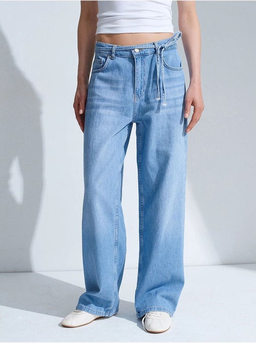 Denim jeans van katoen met hoge taille en wijde pijp dilvin - Kiabi Denim jeans van katoen met hoge taille en wijde pijp dilvin - Kiabi