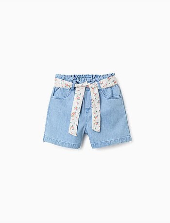 Denimshorts met bloemenriem