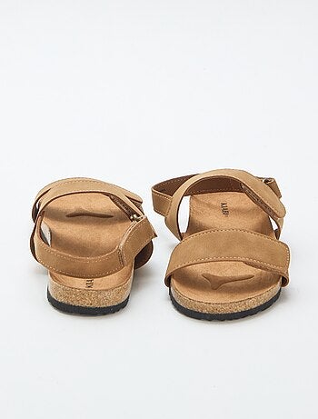 Des sandales à double bride avec scratch