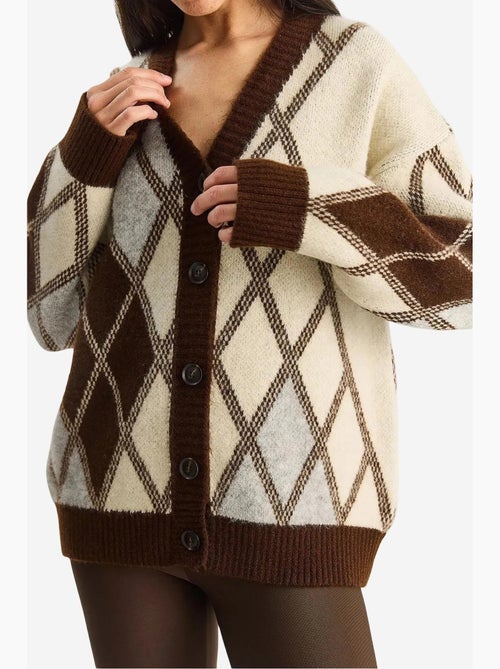 Dik jacquardgebreid vest met v-hals en knoopsluiting lucci - Kiabi Dik jacquardgebreid vest met v-hals en knoopsluiting lucci - Kiabi