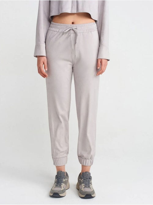 DILVIN Pantalon Jogger Effet Daim - Kiabi DILVIN Pantalon Jogger Effet Daim - Kiabi