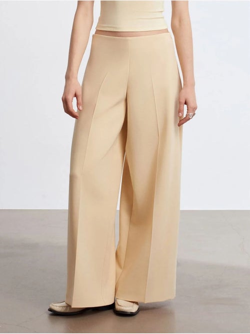 DILVIN Pantalon Large En Crêpe À Taille Haute - Kiabi DILVIN Pantalon Large En Crêpe À Taille Haute - Kiabi