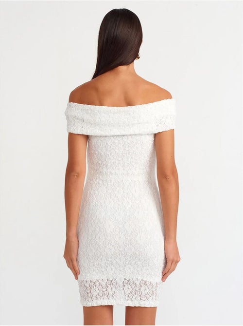 DILVIN Robe Courte Moulante En Dentelle - Kiabi DILVIN Robe Courte Moulante En Dentelle - Kiabi