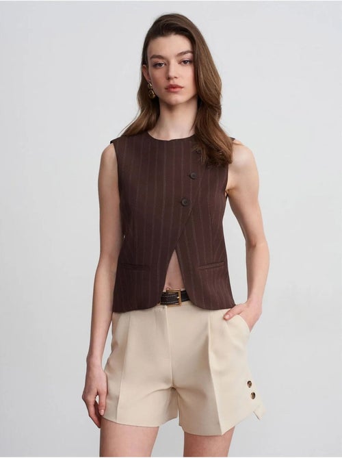 DILVIN Shorts Tailleur En Crêpe À Taille Haute Et Ceinture - Kiabi DILVIN Shorts Tailleur En Crêpe À Taille Haute Et Ceinture - Kiabi