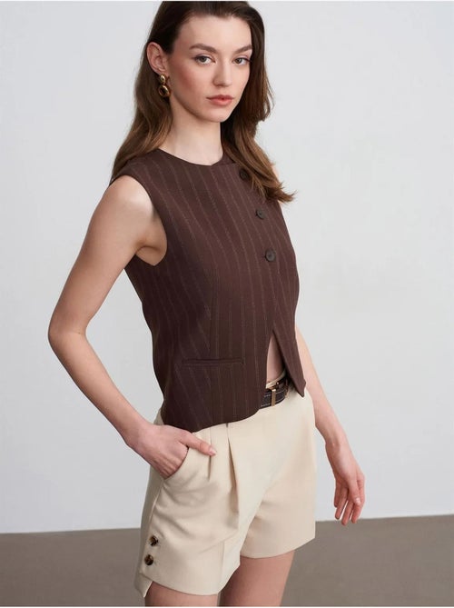 DILVIN Shorts Tailleur En Crêpe À Taille Haute Et Ceinture - Kiabi DILVIN Shorts Tailleur En Crêpe À Taille Haute Et Ceinture - Kiabi