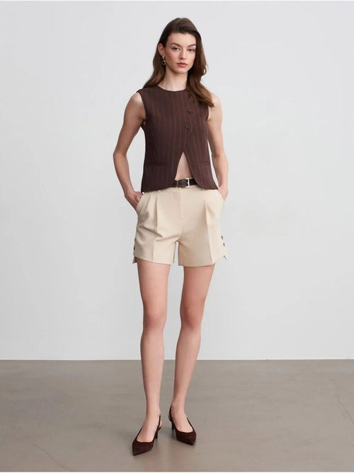 DILVIN Shorts Tailleur En Crêpe À Taille Haute Et Ceinture - Kiabi DILVIN Shorts Tailleur En Crêpe À Taille Haute Et Ceinture - Kiabi