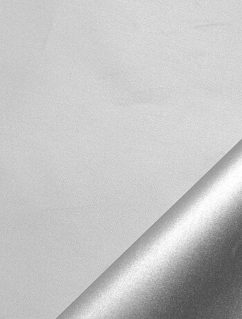 Doublure obscurcissante et thermique à œillets
