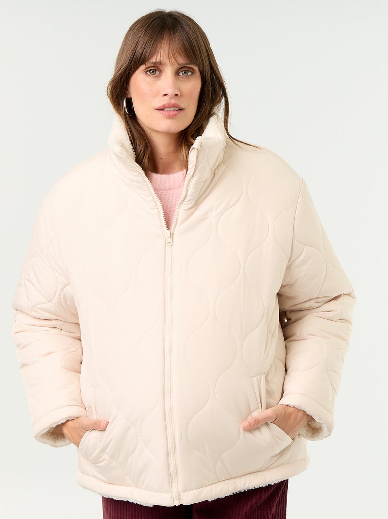 Doudoune de maternité matelassée et intérieur sherpa Beige - Kiabi