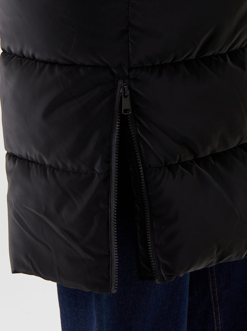 Doudoune longue matelassée à capuche amovible Noir - Kiabi