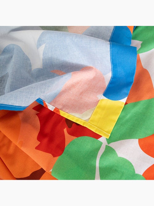 Drap Bloom play "Happyfriday" - Kiabi Drap Bloom play "Happyfriday" - Kiabi