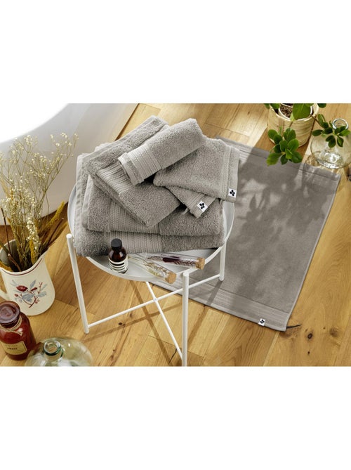 Drap de bain – coton épais 600 g/m² – éponge unie – garance - Kiabi Drap de bain – coton épais 600 g/m² – éponge unie – garance - Kiabi