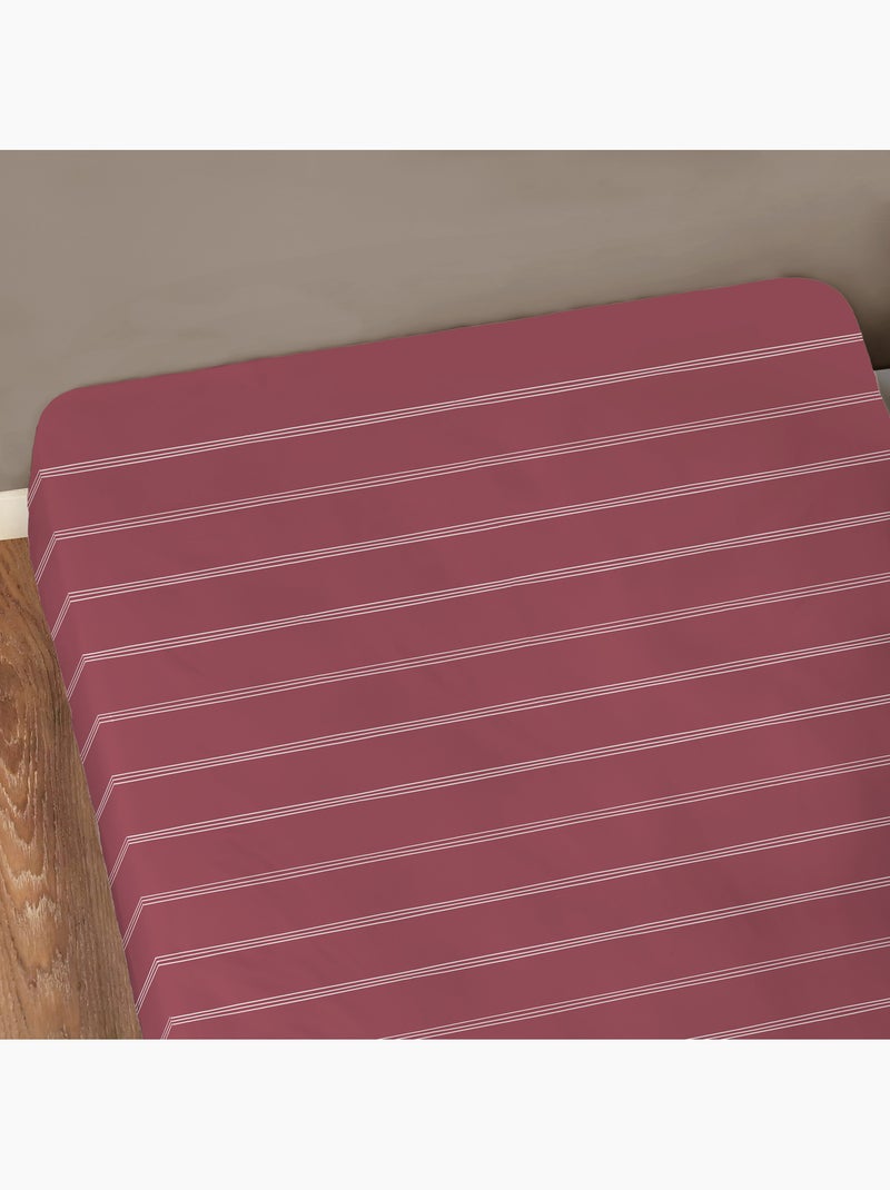 Drap-housse imprimé 100% coton, urban stripes Rouge carmin - Kiabi
