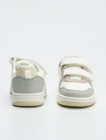 Driekleurige sneakers met klittenband