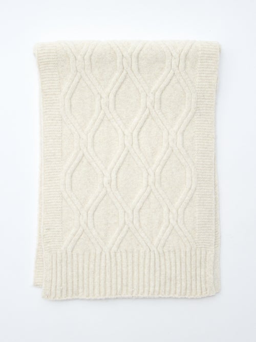 Echarpe en tricot en maille chaude torsadée - Kiabi