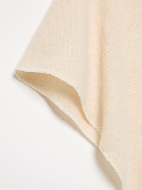 Echarpe unie forme triangle - Kiabi