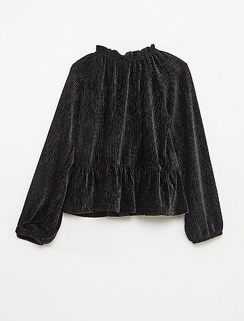 Een feestelijk, effen T-shirt met textuur en strik