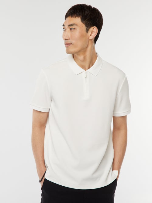 Een polo met wafeltextuur en ritsje aan de hals! - Kiabi