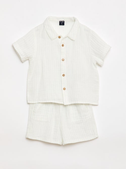 Een tweedelige set hemd + short - Kiabi