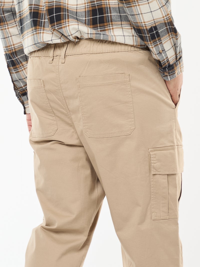 Effen broek met zakken en riemlussen Biege - Kiabi