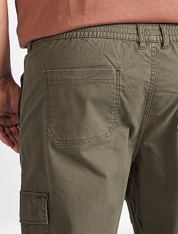 Effen broek met zakken