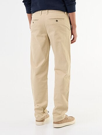 Effen chino met standaard taille