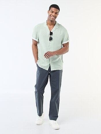 Effen chino met standaard taille